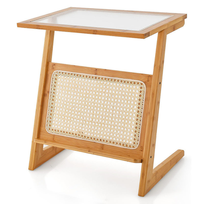 Tabella di finitura in bambù e rattan a forma di Z a colori naturali con copertura in vetro e scaffaletto per riviste
